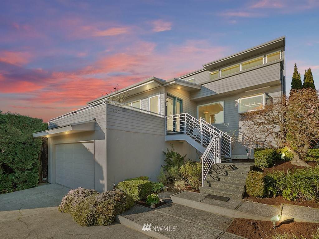 1400 Magnolia Boulevard - Photo 1