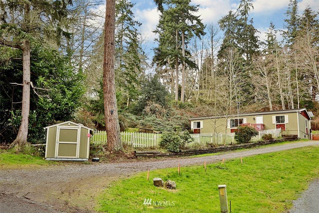 2477 Huckleberry Lane - Photo 1