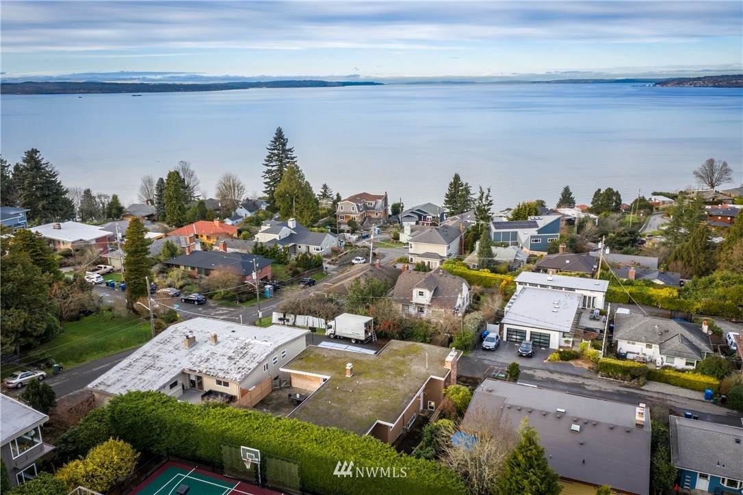 3019 94th Street - Photo 1