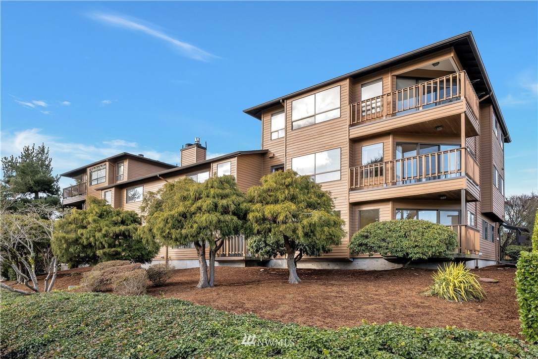 15525 6th Avenue - Photo 1