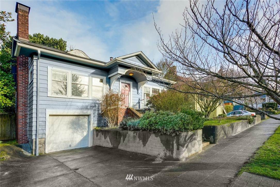810 72nd Street - Photo 1