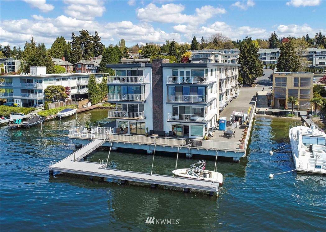 6421 Lake Washington Boulevard - Photo 1