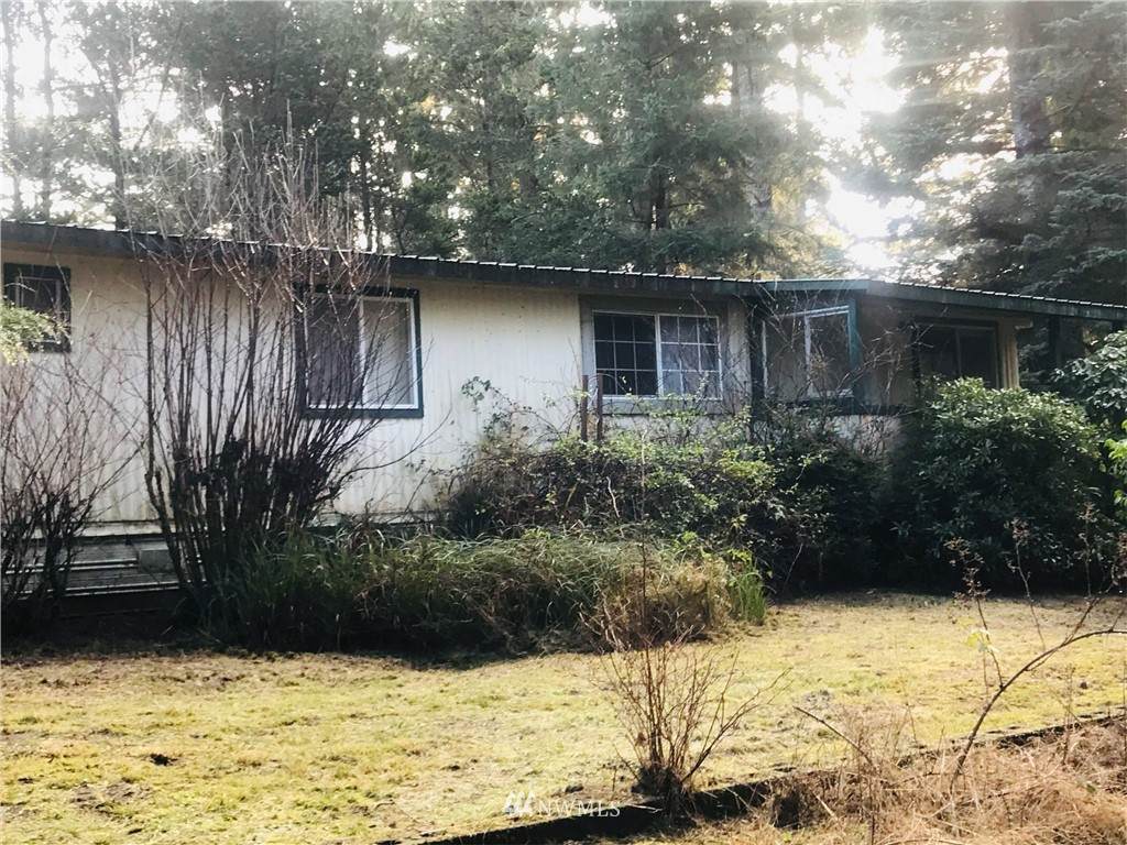 1900 134th Lane - Photo 1
