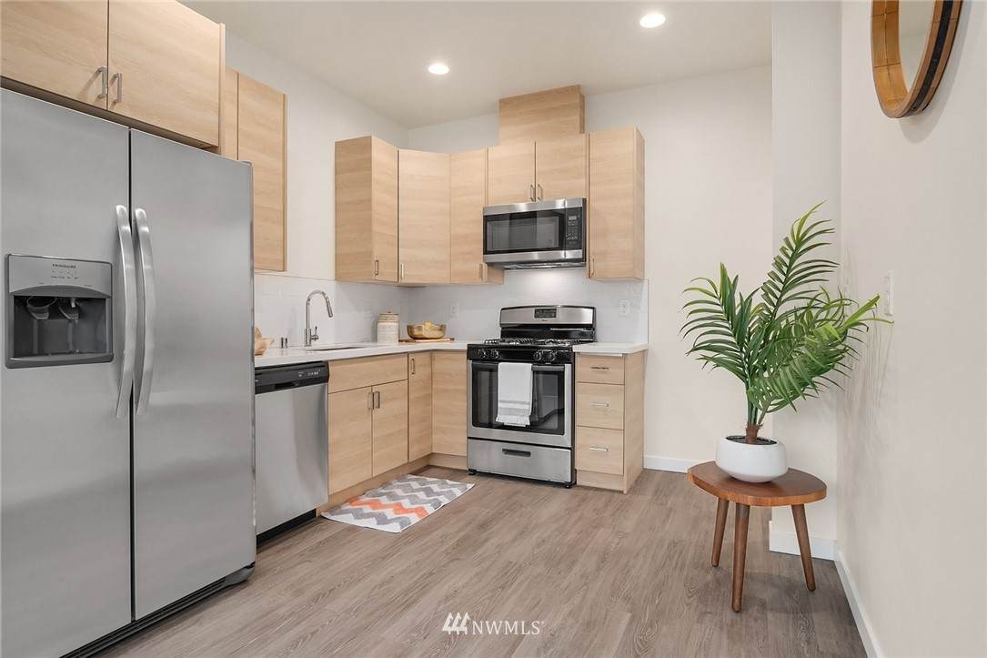 17510 Main Street - Photo 1
