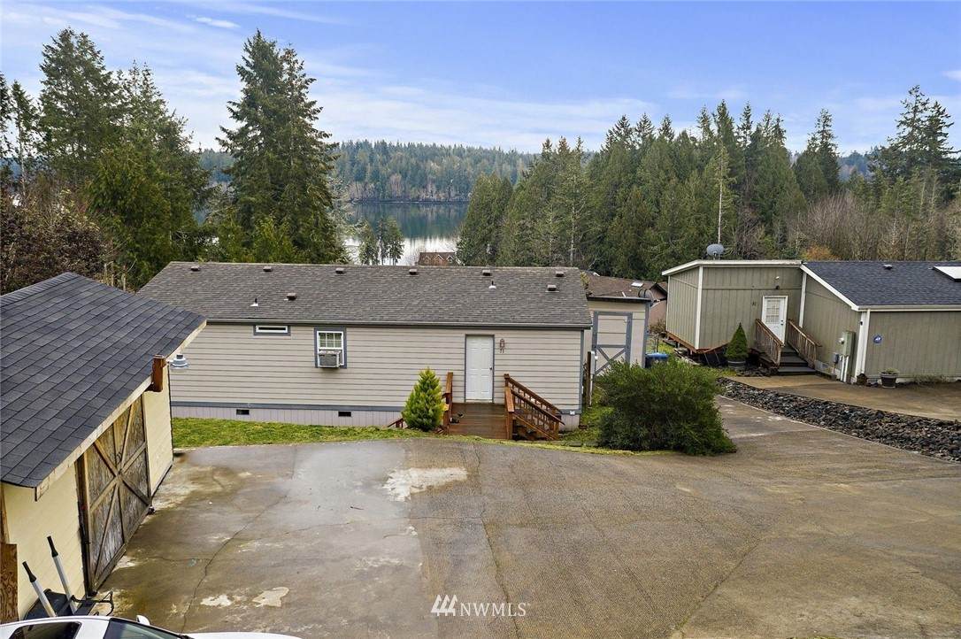 71 Sea Breeze Drive - Photo 1