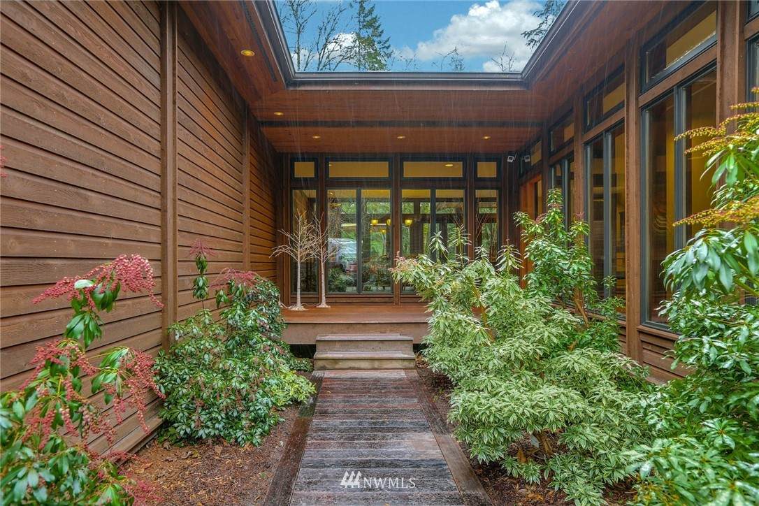 28527 47th Place - Photo 1