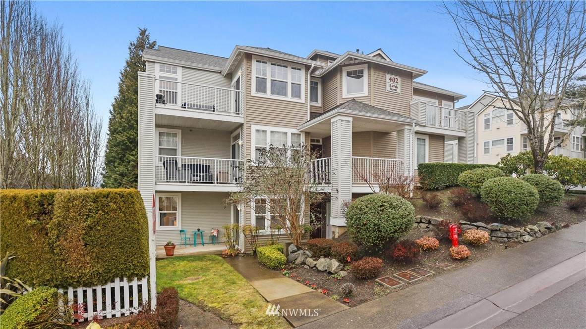 402 47th Street - Photo 1
