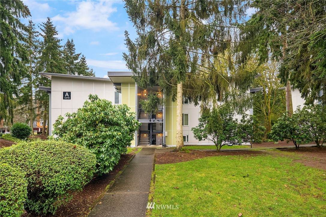 14620 32nd Street - Photo 1