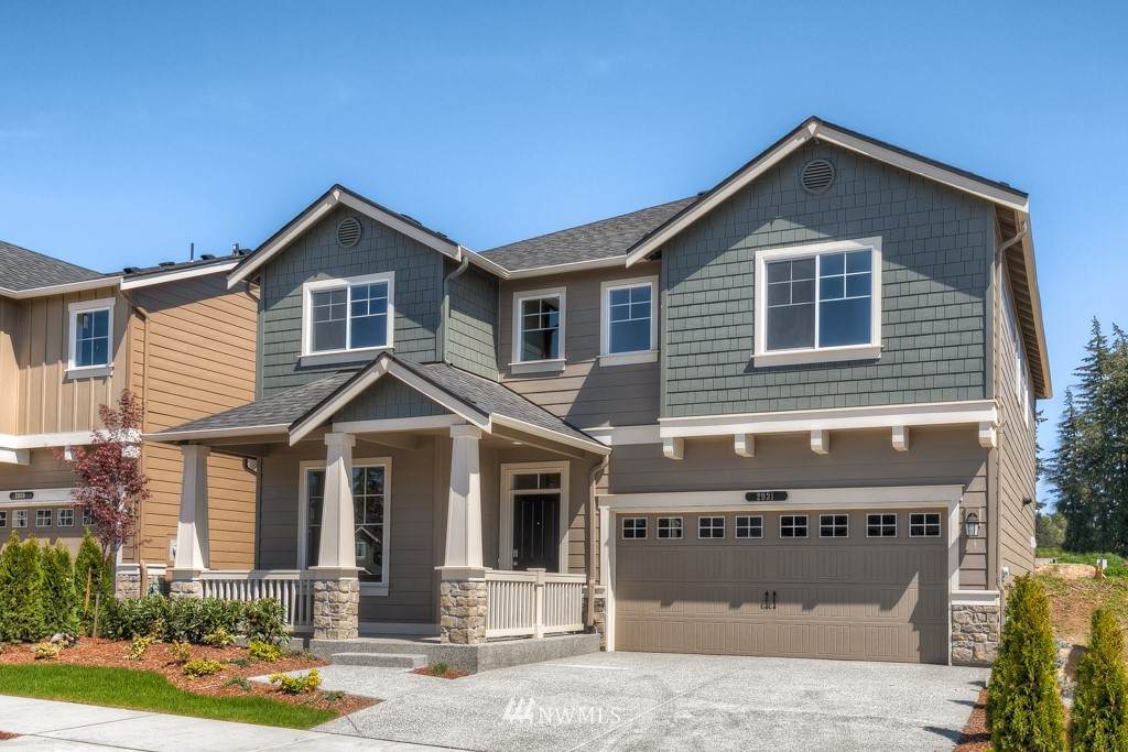 2903 107 Avenue - Photo 1