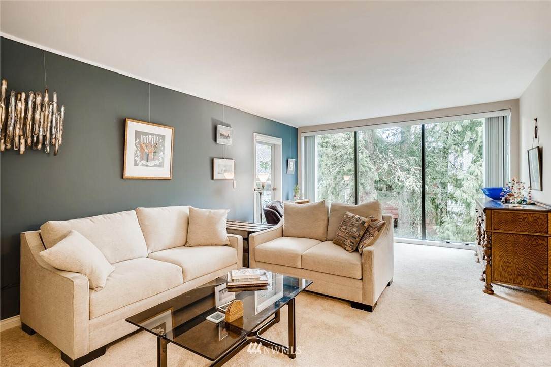 15512 Country Club Drive - Photo 1