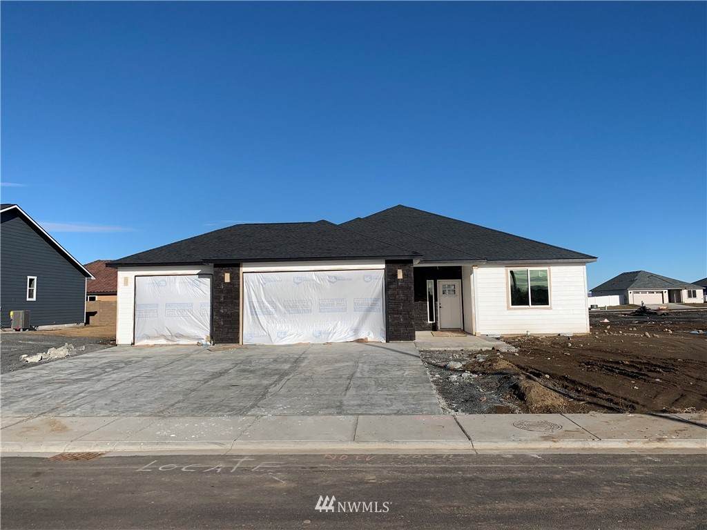 909 7th Avenue - Photo 1