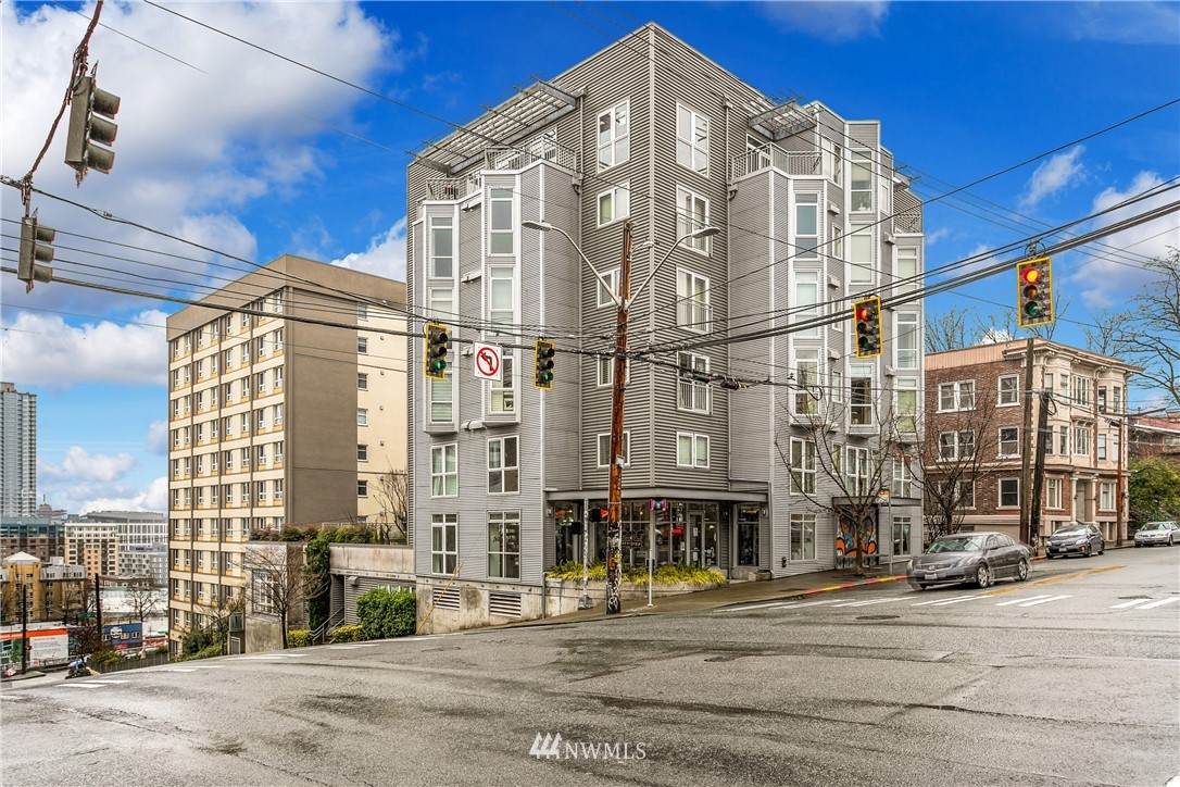 103 Bellevue Avenue - Photo 1