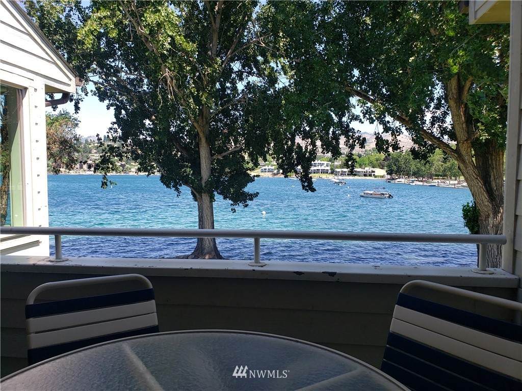 1 Beach 583-F - Photo 1