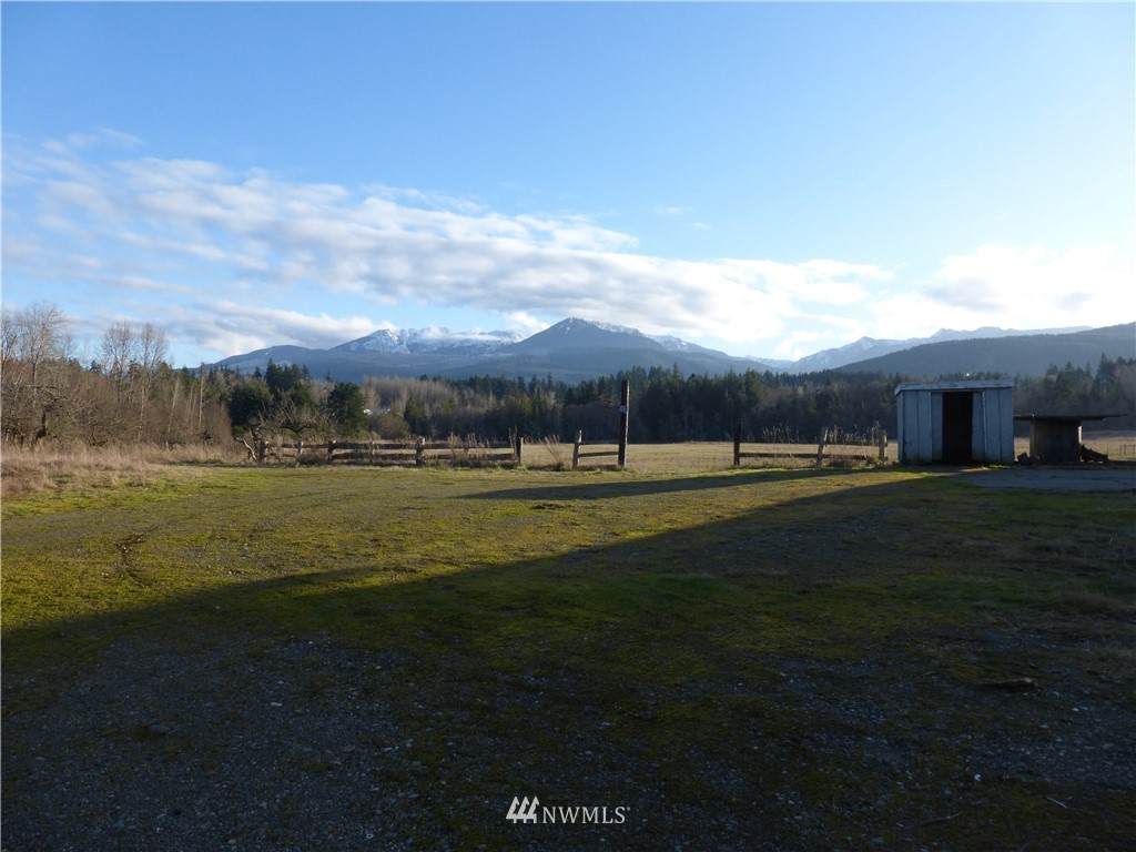 1430 Lauridsen Boulevard - Photo 1