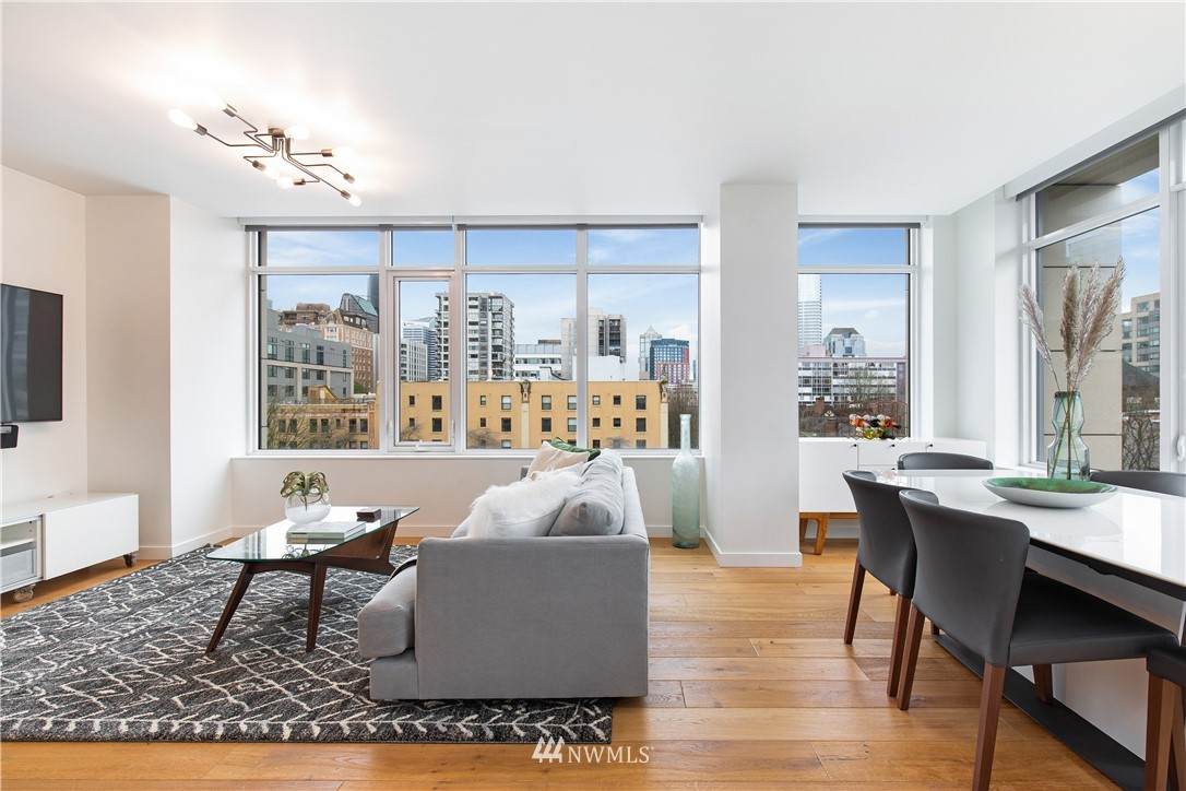 1321 Seneca Street - Photo 1