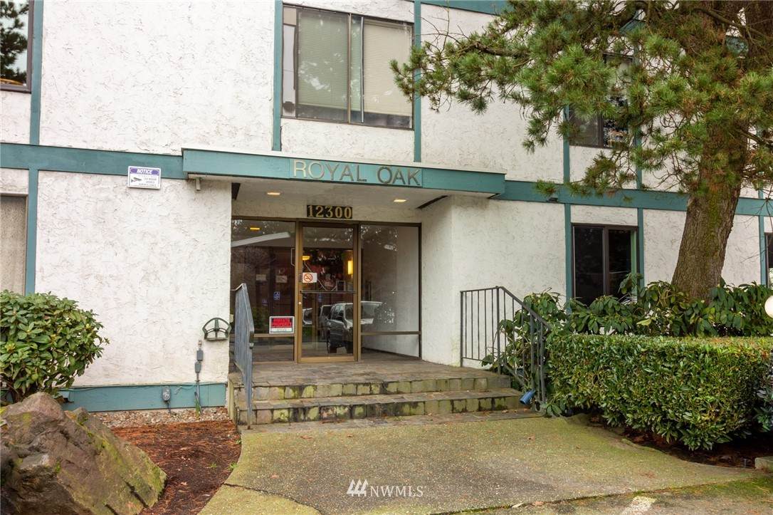12300 28th Avenue - Photo 1