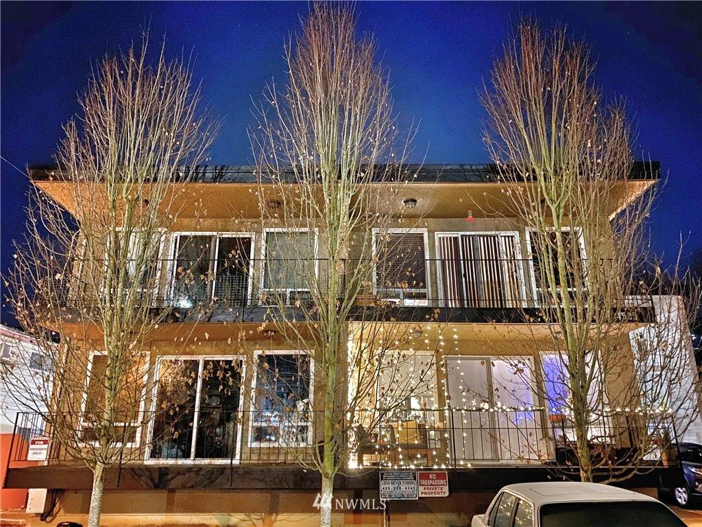 4525 Henderson Street - Photo 1