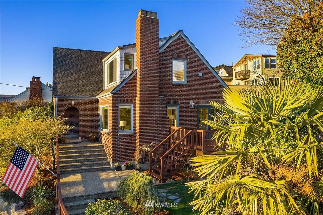2822 12th Avenue - Photo 1