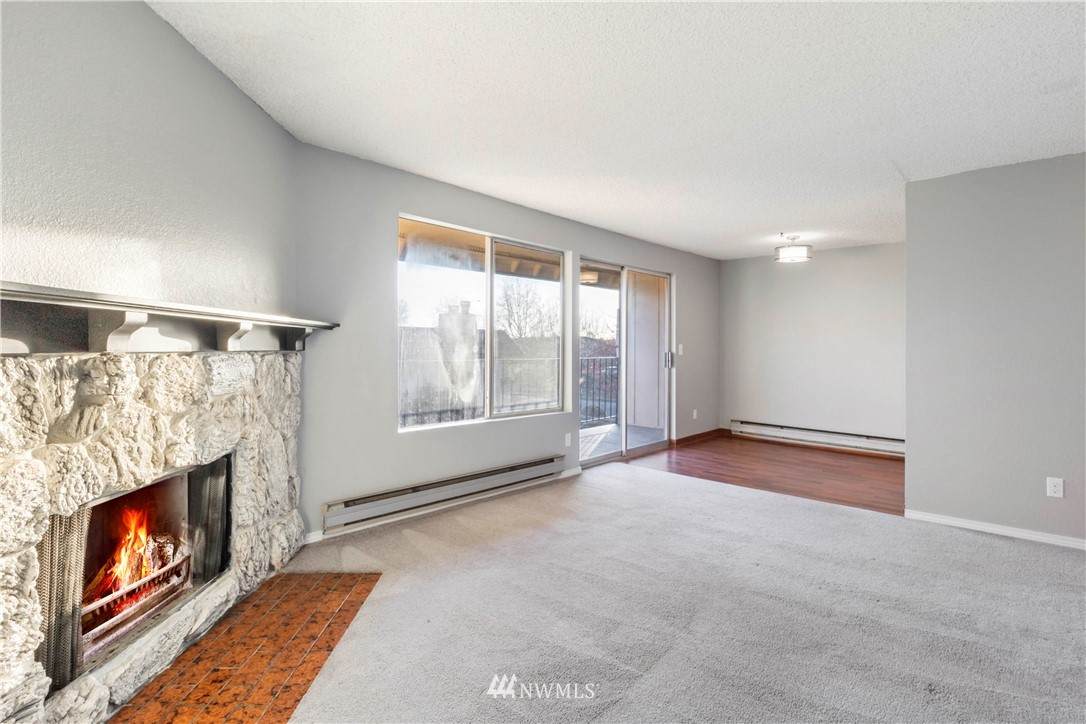 1001 Pearl Street - Photo 1
