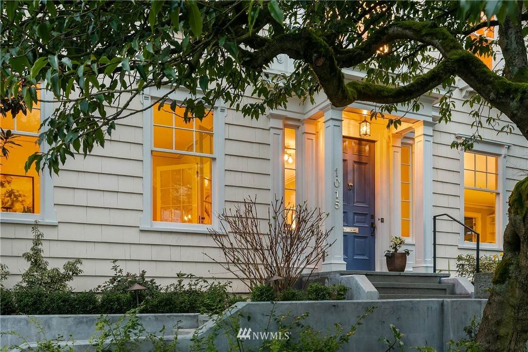 1015 Newton Street - Photo 1