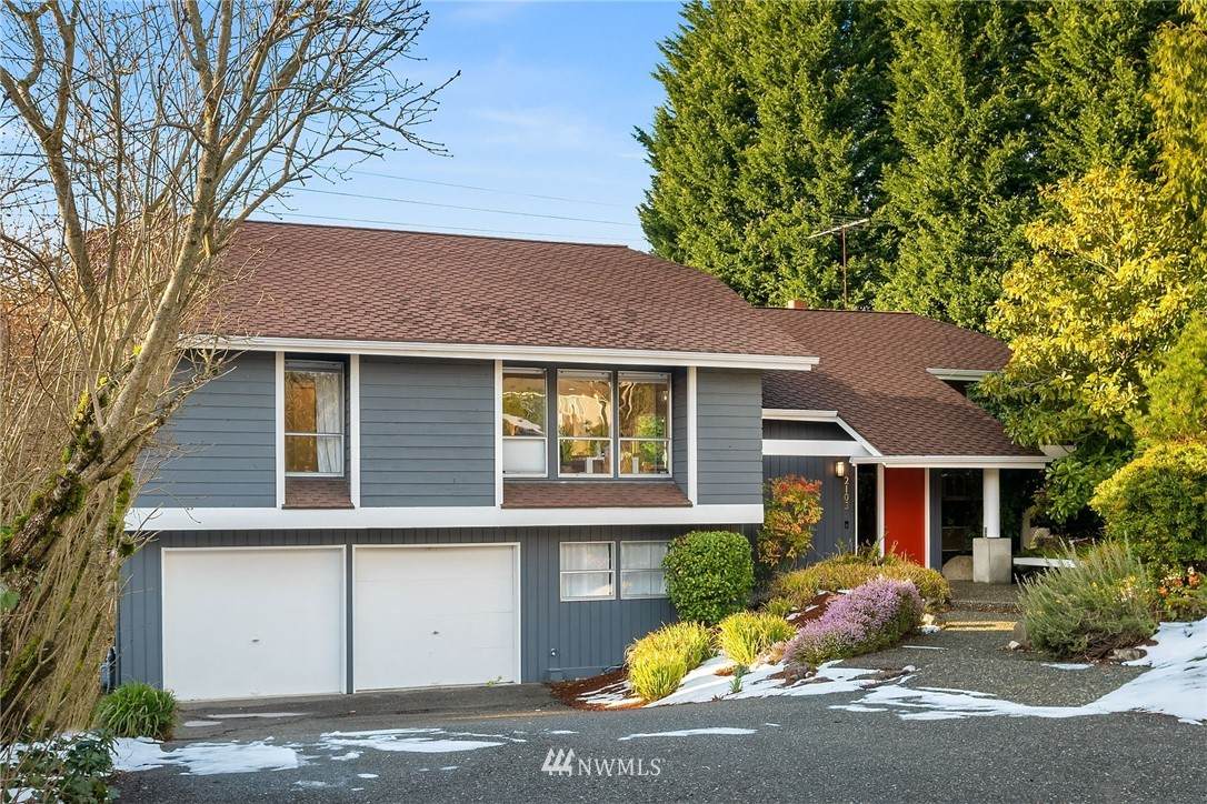 2103 138th Avenue - Photo 1