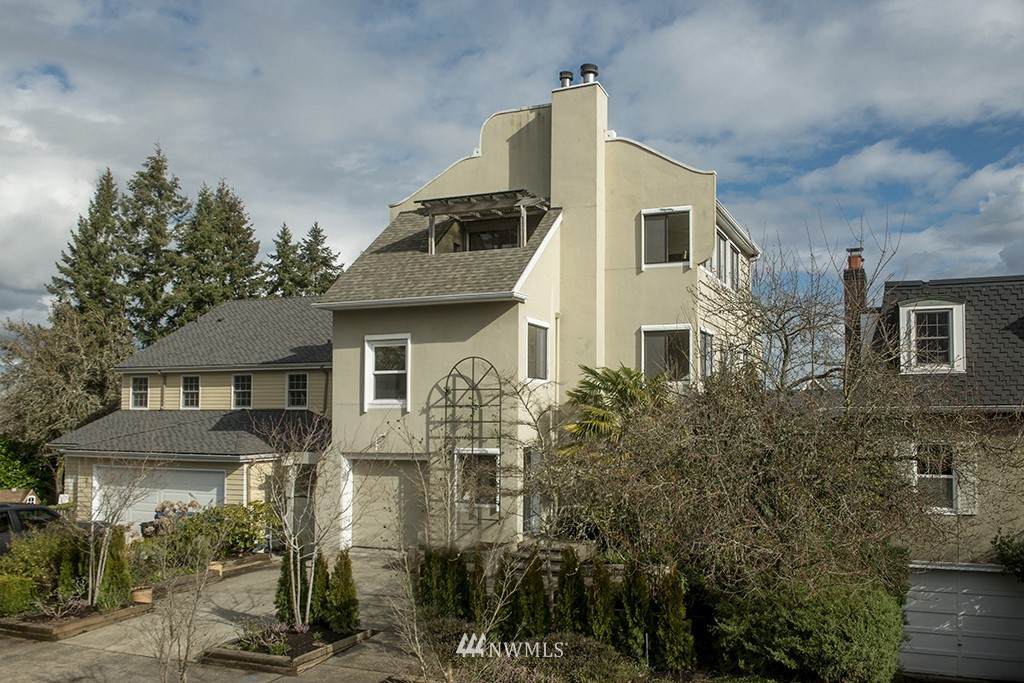 4552 51st Avenue - Photo 1