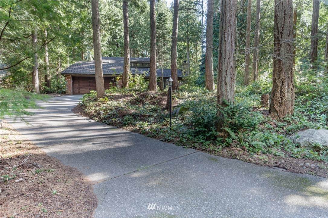 61 Shorecrest Court - Photo 1