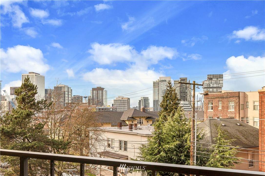 1300 University Street - Photo 1