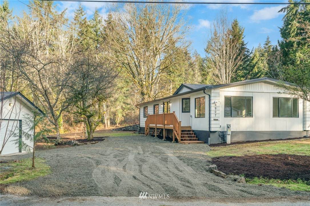 6907 87th Street - Photo 1