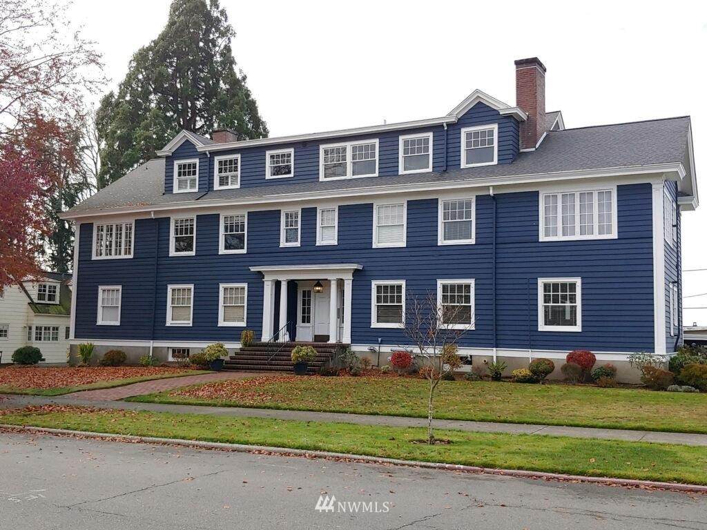 1010 Hoyt - Photo 1