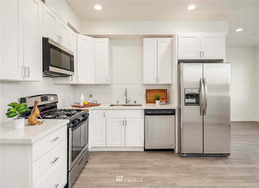 17510 Main Street - Photo 1