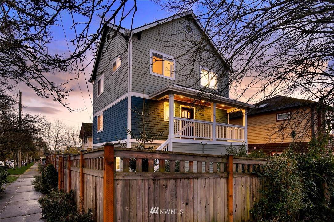 2723 King Street - Photo 1