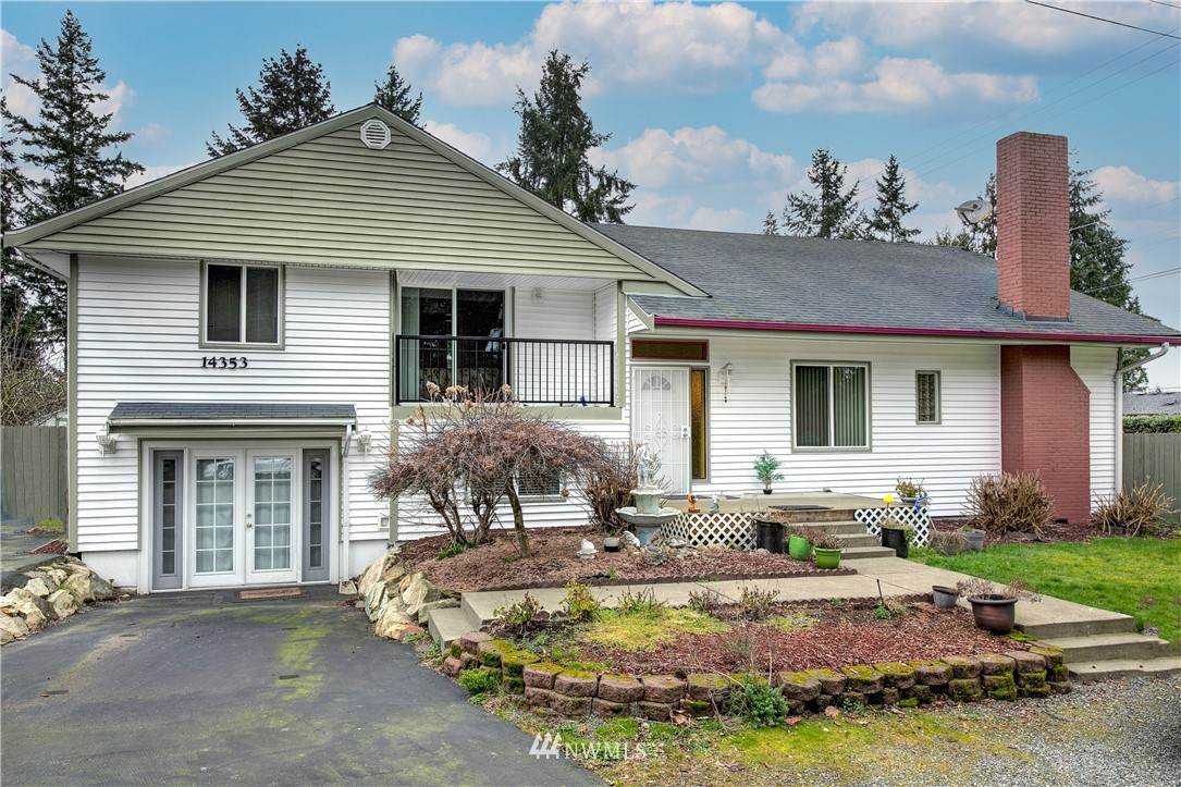 14353 Wallingford Avenue - Photo 1