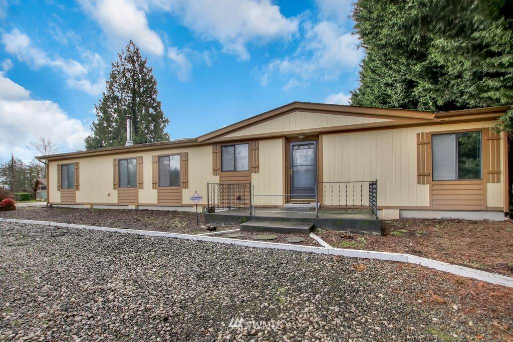 603 7th Avenue - Photo 1
