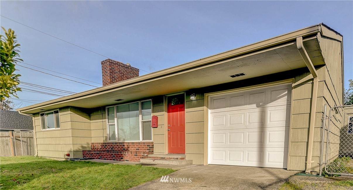 5901 Yakima Avenue - Photo 1