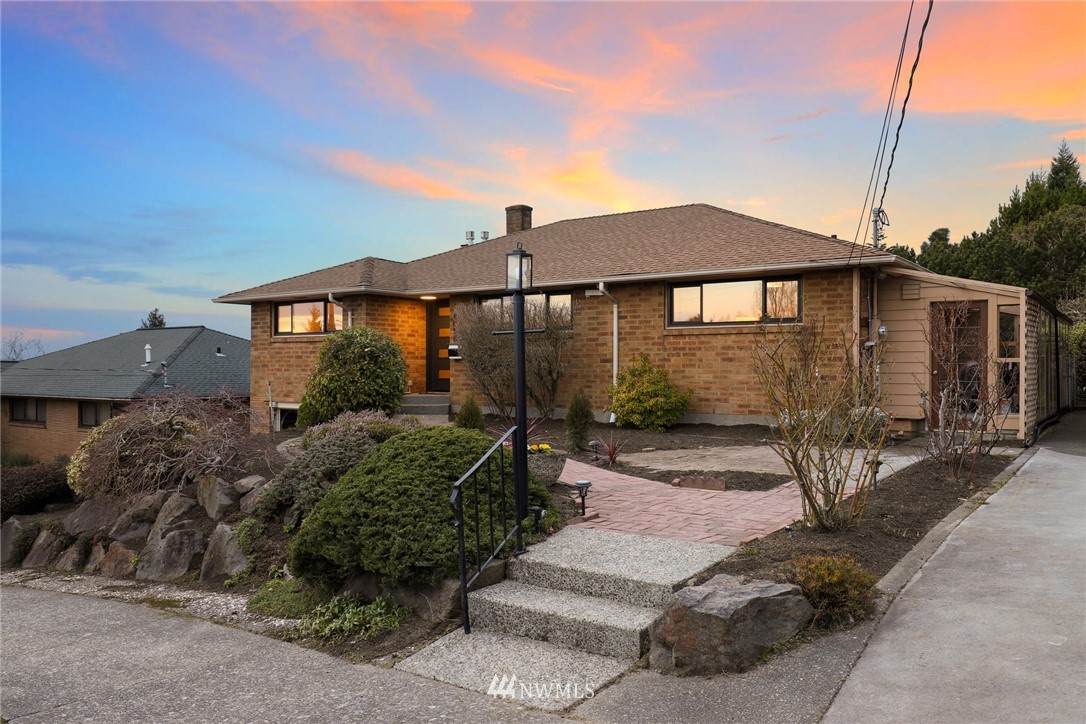 4058 Donovan Street - Photo 1
