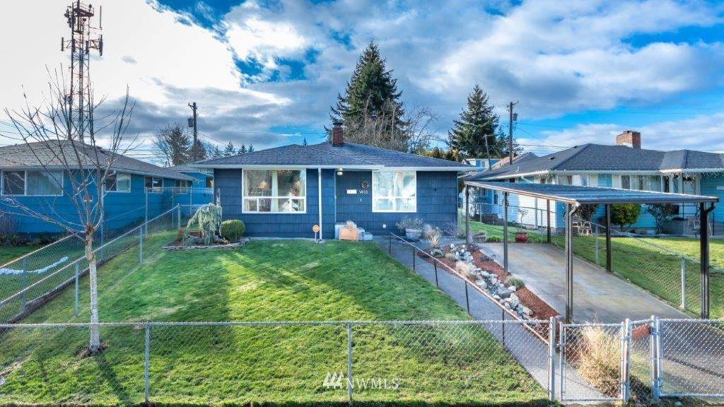1410 Ainsworth Avenue - Photo 1