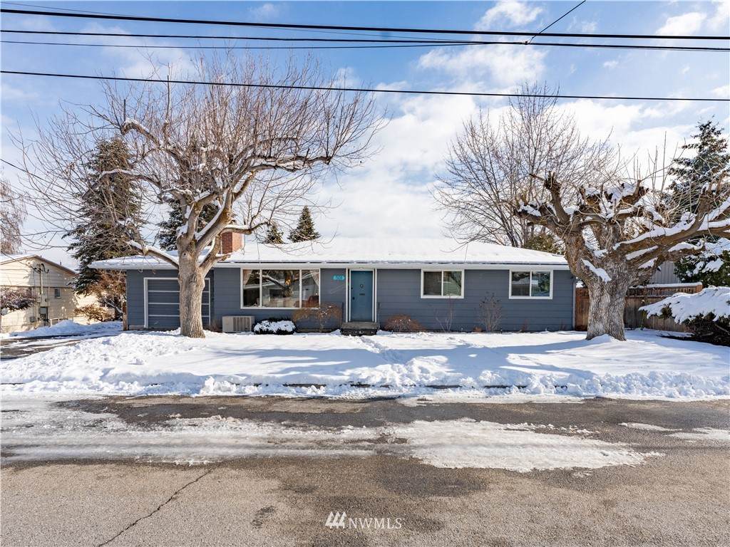 501 Greenwalt Place - Photo 1