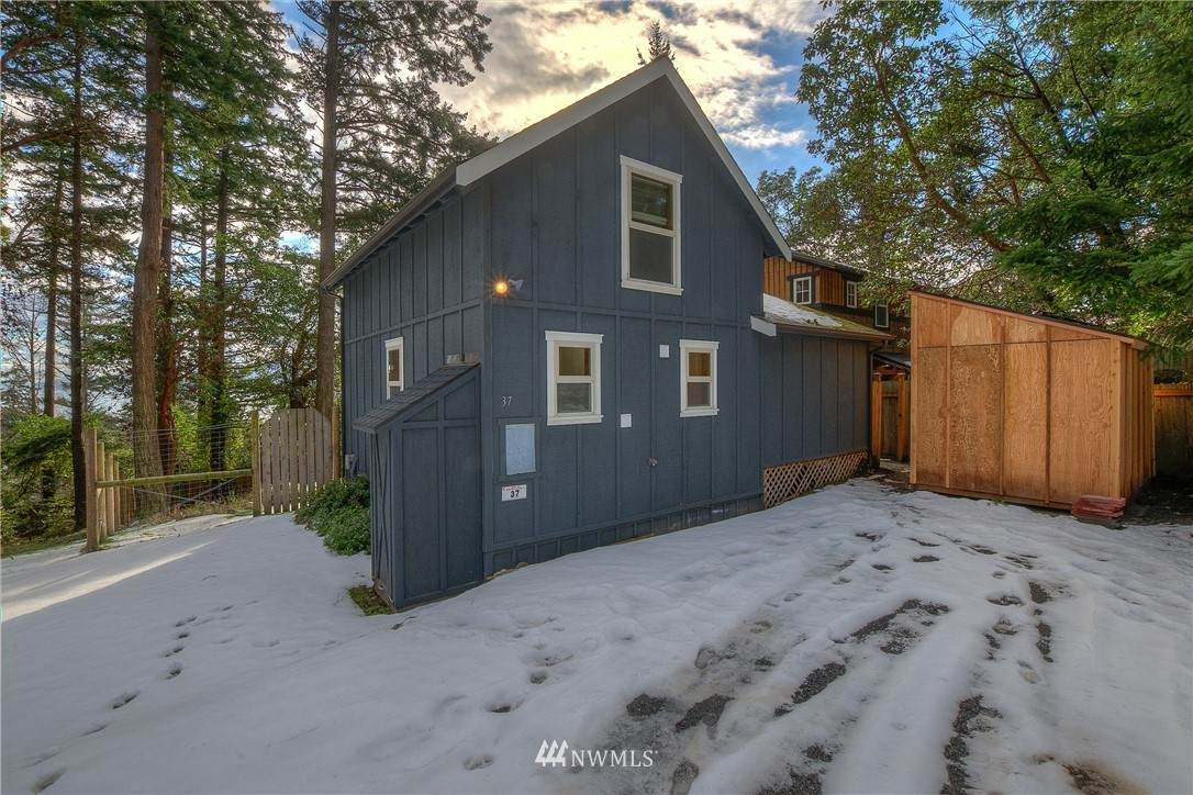37 Huckleberry Way - Photo 1