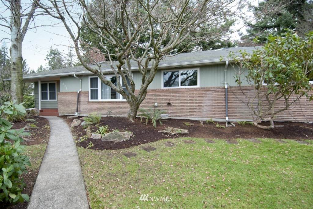 4621 180 Street - Photo 1