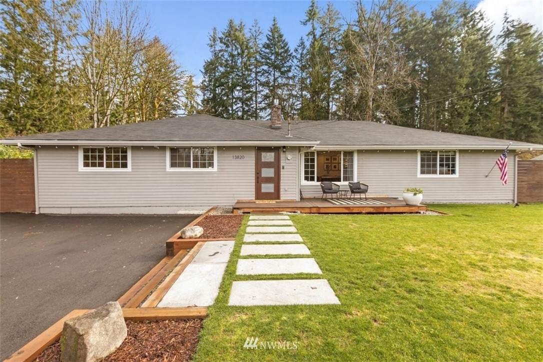 13820 177th Avenue - Photo 1