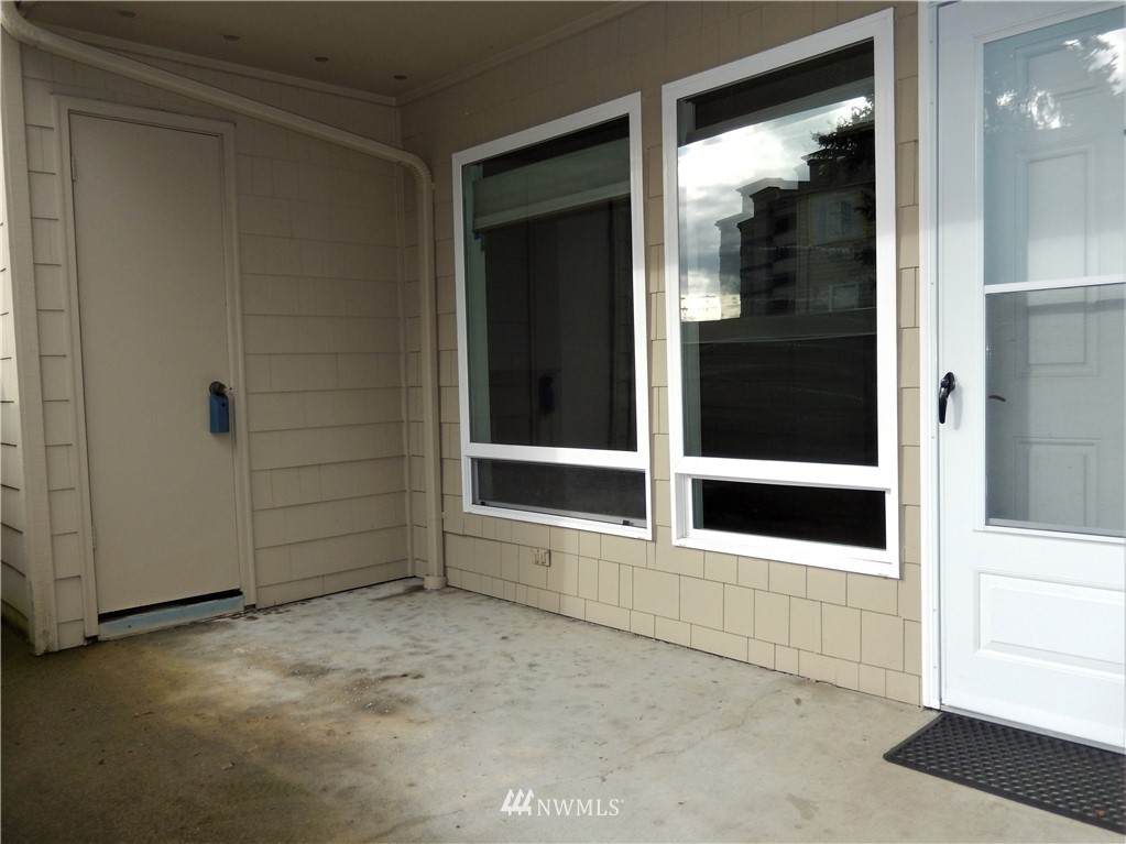 11717 93RD Avenue - Photo 1