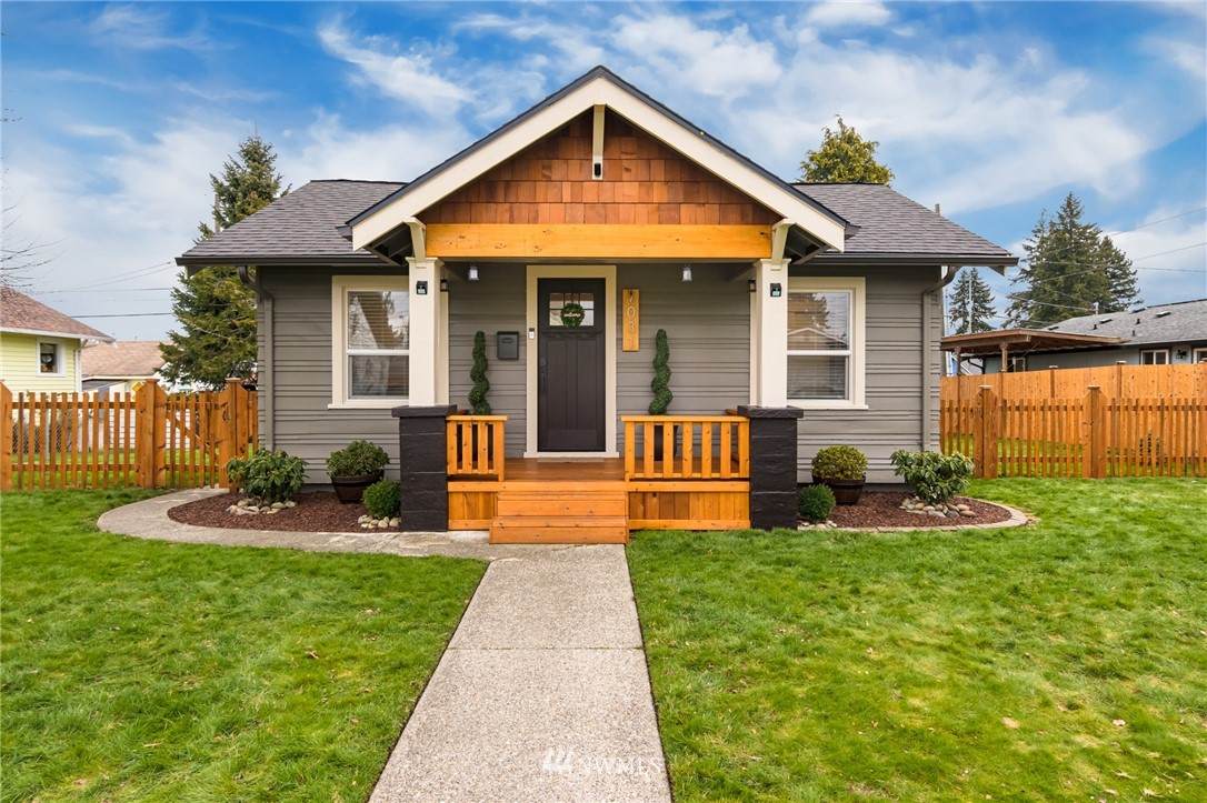 7031 Montgomery Street - Photo 1