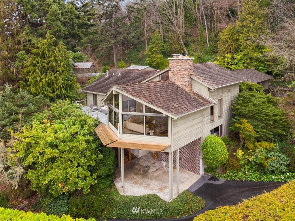 10226 47th Avenue - Photo 1
