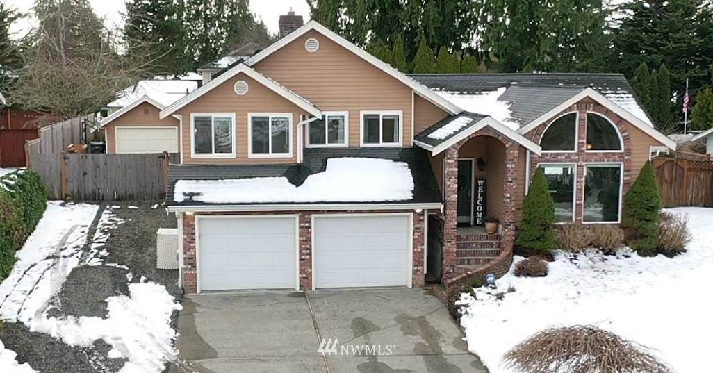 18500 Woodbine Drive - Photo 1