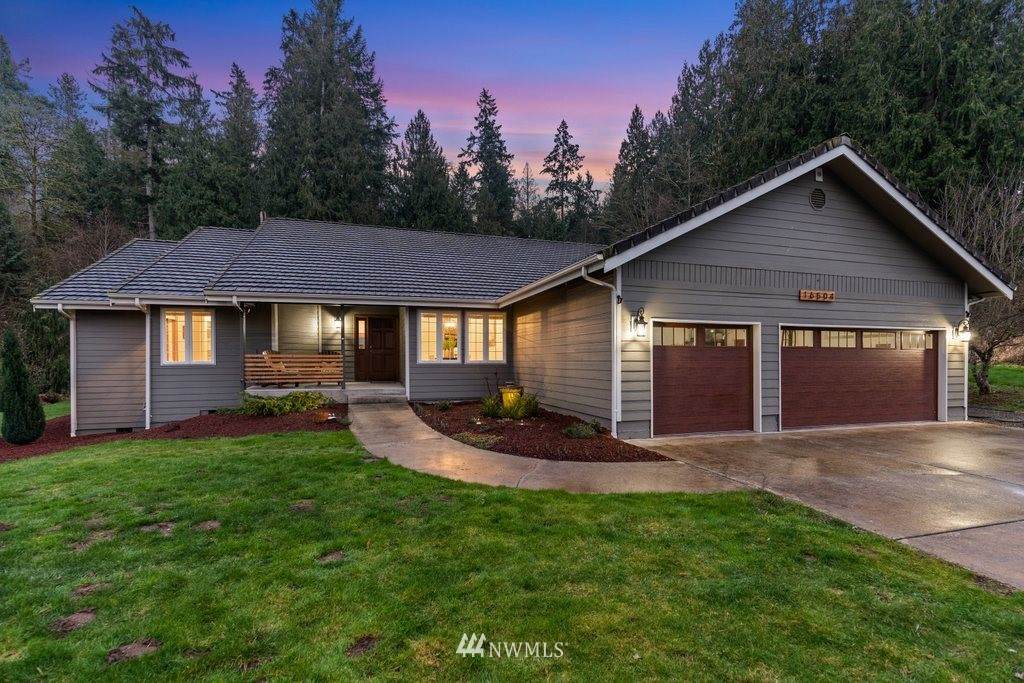 16504 108th Street - Photo 1