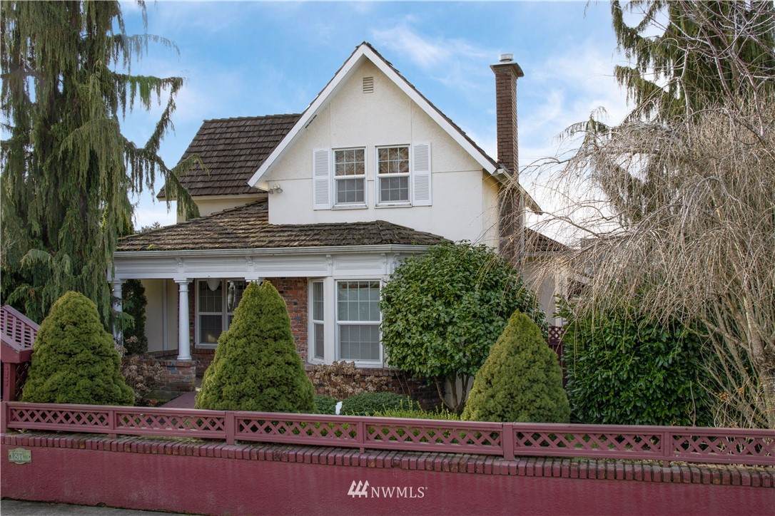 811 E Street - Photo 1