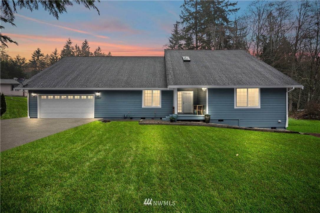 13807 Falls Court - Photo 1