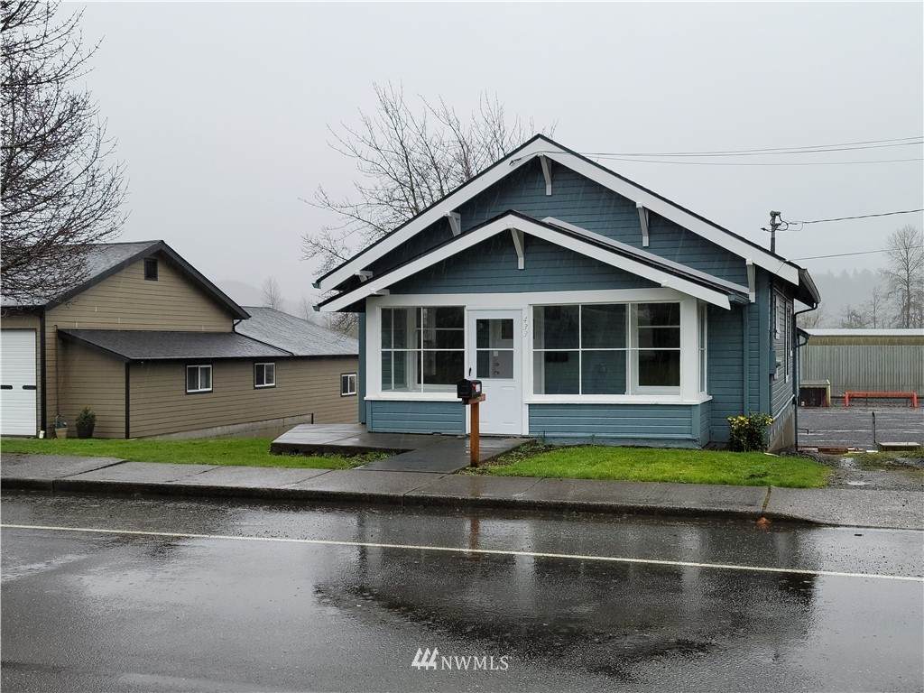 433 Pioneer - Photo 1