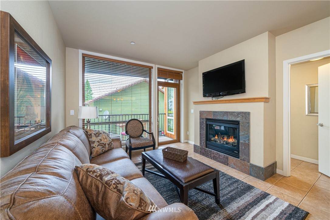 2220 Woodin Avenue - Photo 1